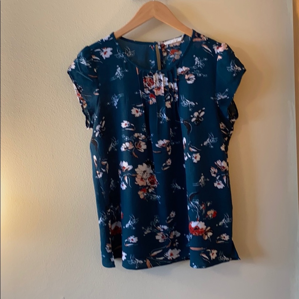 Fun2fun green floral top